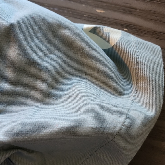 Airwalk mens button down blue color - Picture 3 of 4